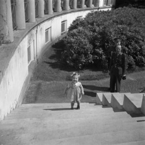 Verjaardag prinses Irene reportage van het kindertuinfeest paleis soestdijk, Bestanddeelnr 900-7010