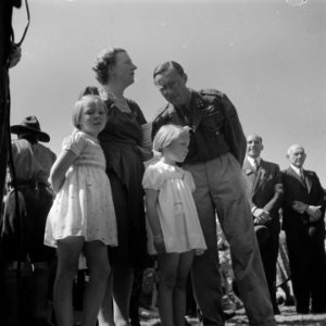 Verjaardag prinses Irene reportage van het kindertuinfeest paleis soestdijk, Bestanddeelnr 900-7011