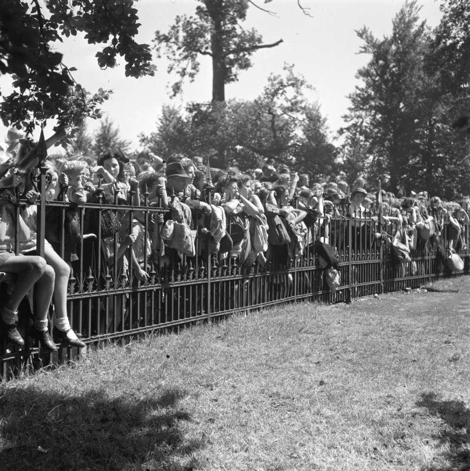 Verjaardag prinses Irene. reportage van het kindertuinfeest paleis soestdijk, Bestanddeelnr 900-7006