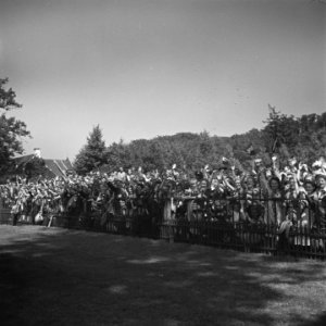 Verjaardag prinses Irene reportage van het kindertuinfeest paleis soestdijk, Bestanddeelnr 900-7023