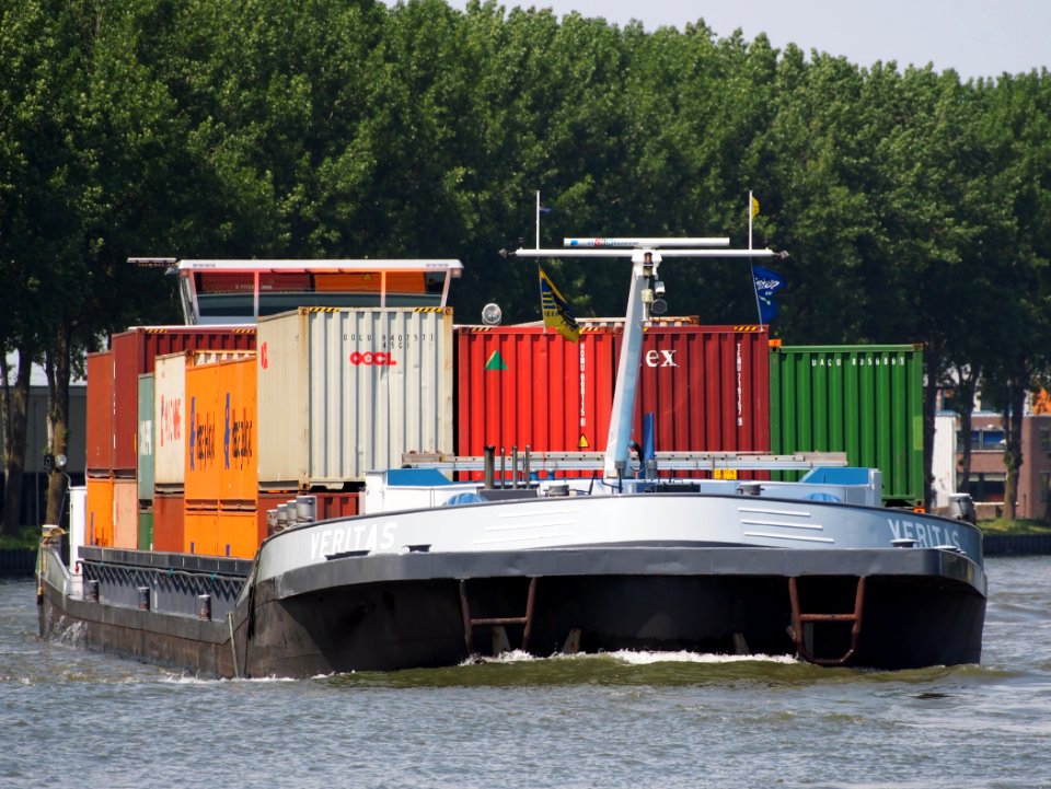 Veritas - ENI 02317734, Amsterdam-Rijn kanaal, pic2