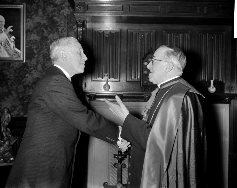 Verjaardagsfeest van kroning van de Paus. generaal C.F. Pahud de Mortanges felic, Bestanddeelnr 913-1475