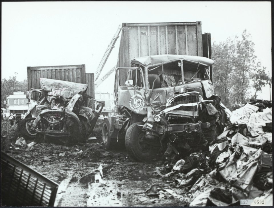 Verkeer, ongelukken, Bestanddeelnr 127-0592