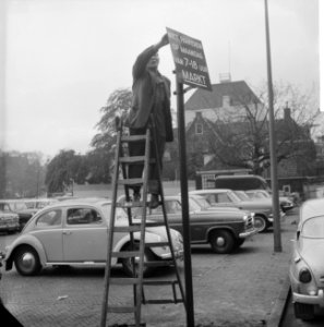 Verkeersborden op Amstelveld, Bestanddeelnr 913-1632