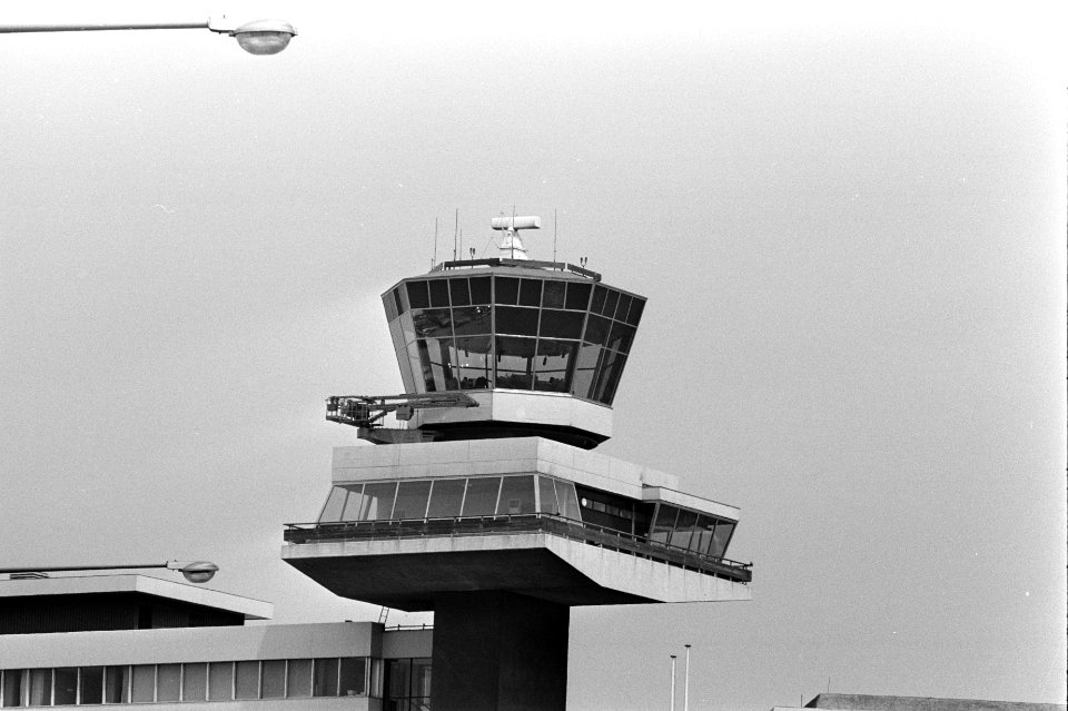 Verkeerstoren, Schiphol, Bestanddeelnr 922-5990