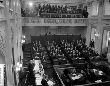 Verkiezing van de kamervoorzitter in de Tweede Kamer Overzicht van de Tweede Kam, Bestanddeelnr 910-2328