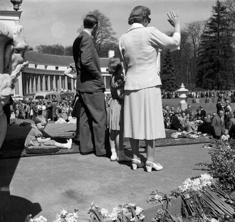 Verjaardag Koningin Juliana, Bestanddeelnr 903-9393