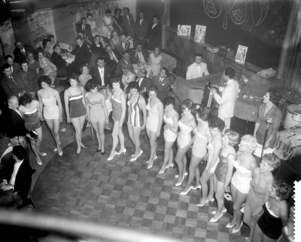 Verkiezing van Miss Holland 1959 in het Casino te Amsterdam overzicht van de dee, Bestanddeelnr 910-3489