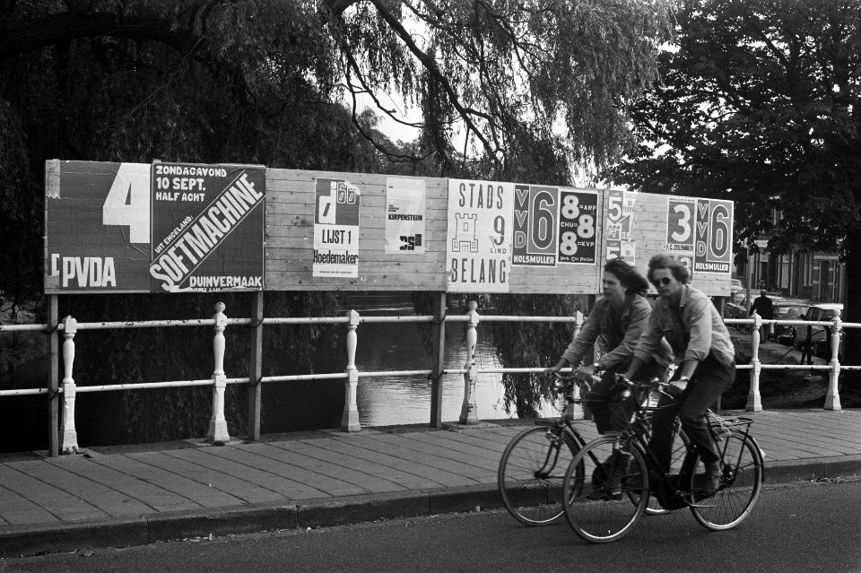 Verkiezingsborden in Alkmaar i.v.m. gemeenteraadsverkiezingen, Bestanddeelnr 925-8496