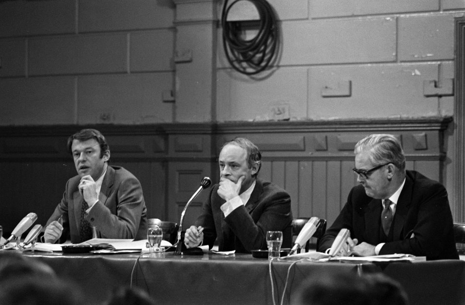 Verkiezingsdebat tussen mr. W. J. Geertsema (VVD) en Van Mierlo (D66) in Frascat, Bestanddeelnr 923-3221