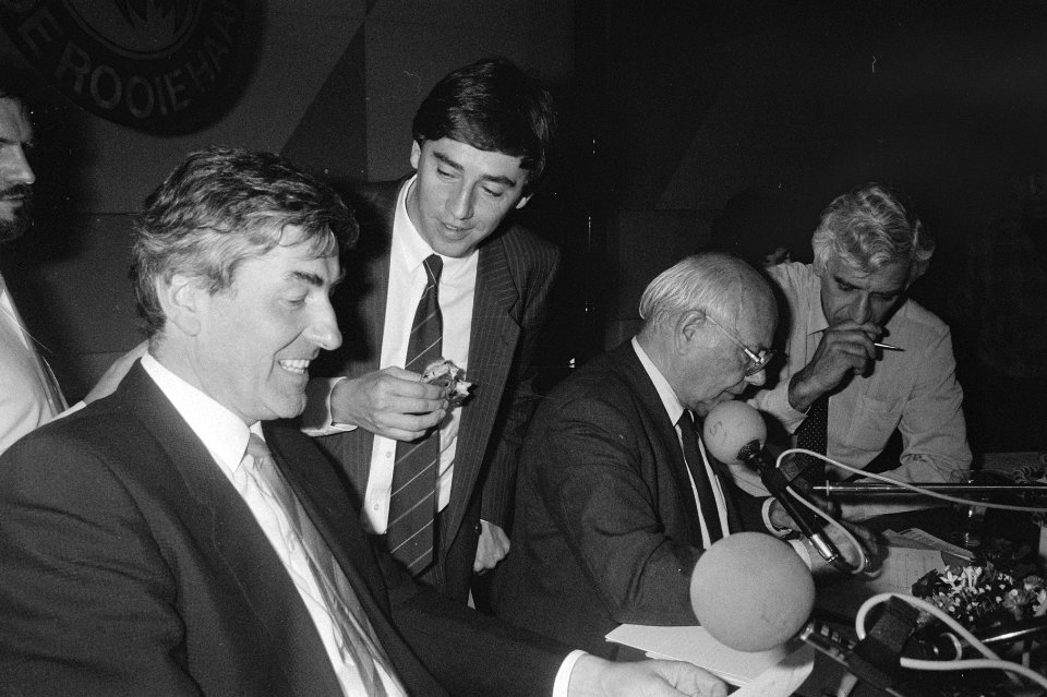 Verkiezingsdebat tussen lijsttrekkers CDA, PvdA en VVD in Hilversumse VARA-radio, Bestanddeelnr 933-6507