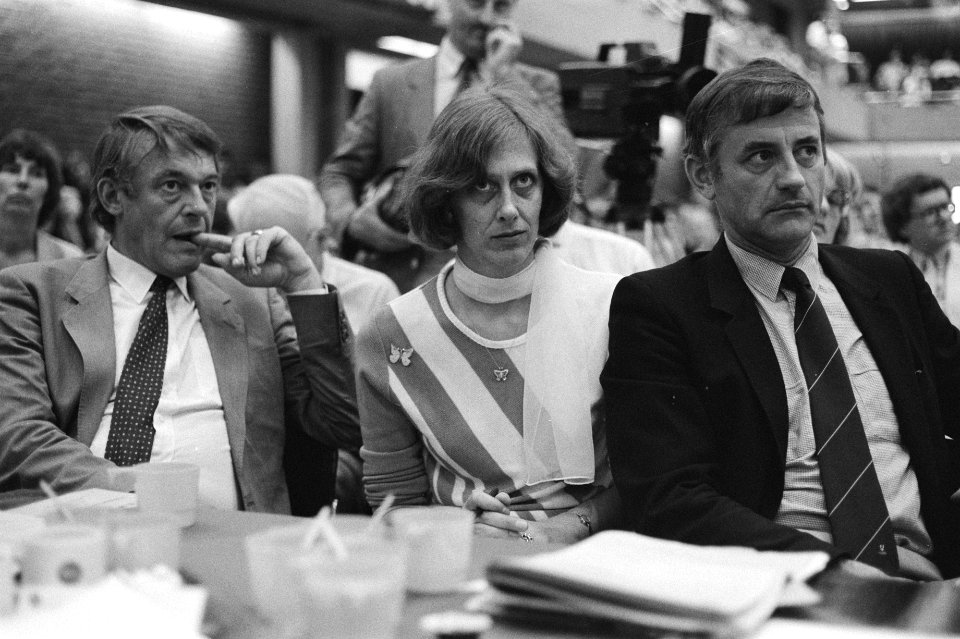 Verkiezingscongres D66 in Amersfoort ( De Flint ) v.l.n.r. Van Mierlo , Lambers, Bestanddeelnr 932-2495