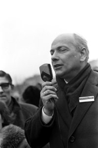 Verkiezingscaravan PvdA in Amsterdam, drs. Den Uyl, Bestanddeelnr 920-0583