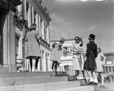 Verjaardag Koningin Juliana, Bestanddeelnr 903-9372
