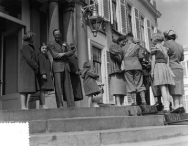 Verjaardag Koningin Juliana Soestdijk, Bestanddeelnr 906-4359