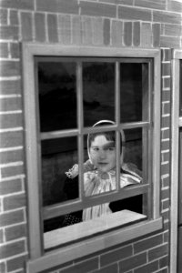 Verkoop kinderpostzegels, Magda van Holteren uit Bunschoten, of neg. nr.17, Die, Bestanddeelnr 911-7709