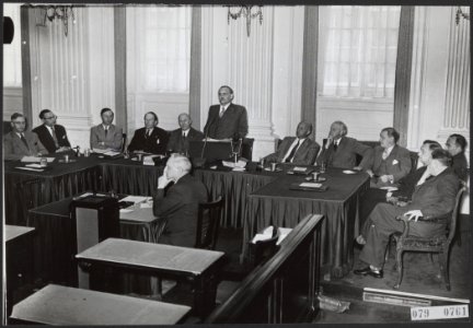 Verklaring van minister-president W. Drees inzake de ontslagaanvraag van het ka…, Bestanddeelnr 079-0761