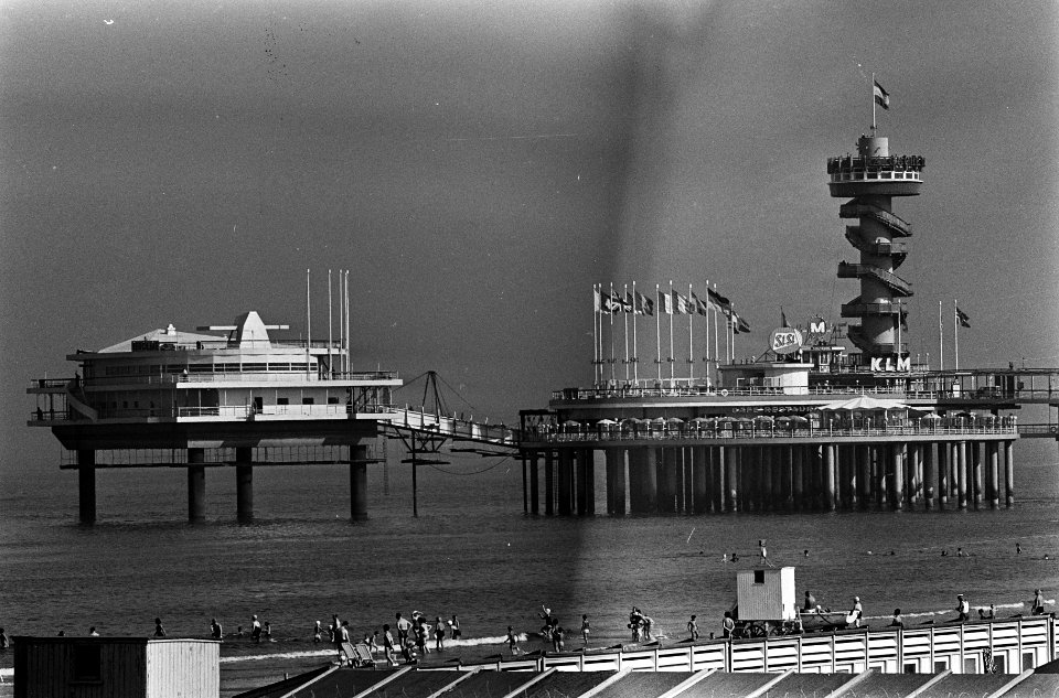 Vierde piereiland aan Scheveningse pier gekoppeld, overzichten vierde piereiland, Bestanddeelnr 916-8137