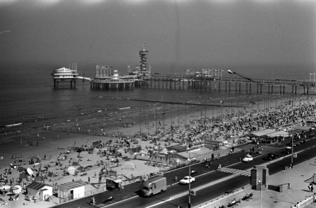 Vierde piereiland aan Scheveningse pier gekoppeld, overzichten vierde piereiland, Bestanddeelnr 916-8136