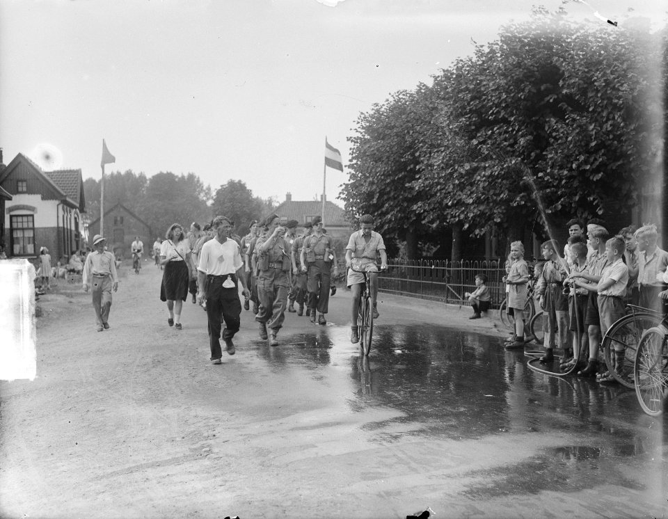 Vierdaagse natspuiten, Bestanddeelnr 903-5105