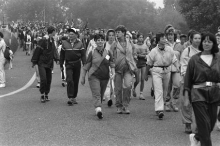 Vierdaagse Nijmegen, 1e dag, Bestanddeelnr 934-0373