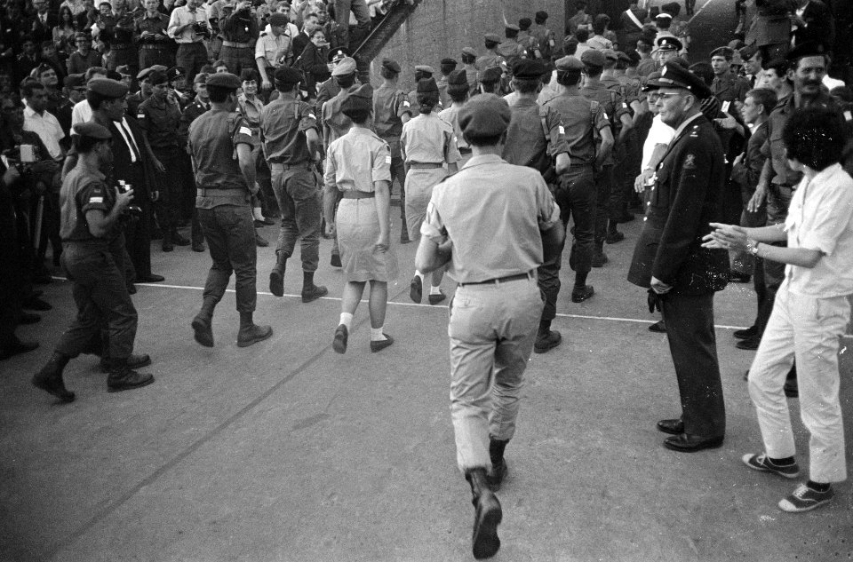 VIERDAAGSE, ploegen, vlaggen, parades, Bestanddeelnr 920-5333