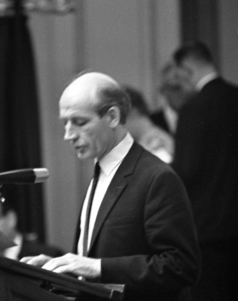 Vietnamdebat Tweede Kamerlid Corstiaan Bos (CHU) aan het woord, Bestanddeelnr 921-0510 (cropped)