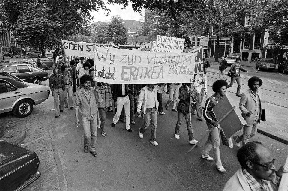 Vierdaagse protesttocht vanaf Amsterdam naar Den Haag , waar ze vrijdag zullen demonstreren bij ministeries van CRM en Justitie, Bestanddeelnr 931-5446