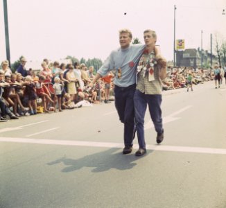 Vierdaagse Nijmegen, finale, Bestanddeelnr 254-8514