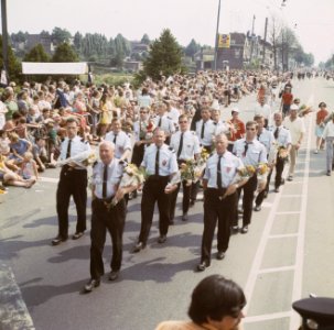 Vierdaagse Nijmegen, finale, Bestanddeelnr 254-8521