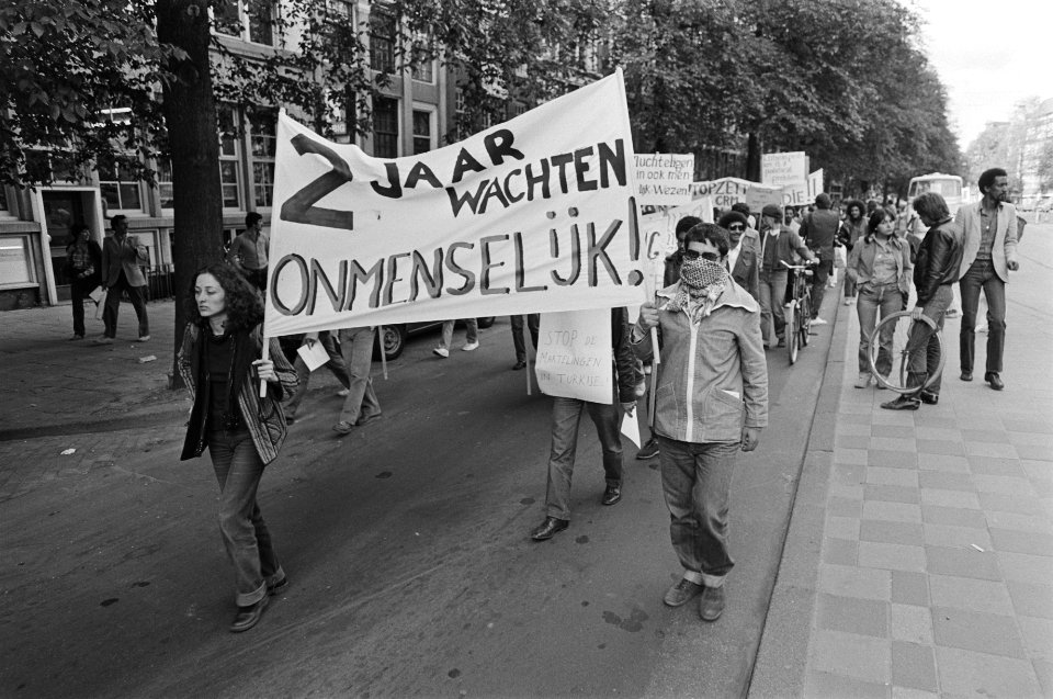 Vierdaagse protesttocht vanaf Amsterdam naar Den Haag , waar ze vrijdag zullen demonstreren bij de ministeries van CRM en Justitie, Bestanddeelnr 931-5448