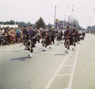 Vierdaagse Nijmegen, finale Schotse doedelzakband, Bestanddeelnr 254-8516