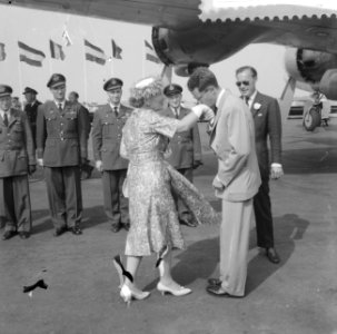Vierde dag van het bezoek van Koning Boudewijn vertrek van Koning Boudewijn, Bestanddeelnr 910-5187