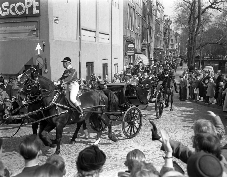 Vierde en vijfde dag Koninklijk bezoek rijtoer Jordaan en Staatslieden buurt, Bestanddeelnr 907-7072