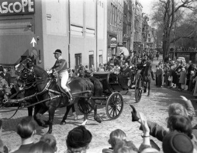 Vierde en vijfde dag Koninklijk bezoek rijtoer Jordaan en Staatslieden buurt, Bestanddeelnr 907-7072