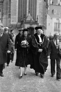 Viering 350e Dies Natalis universiteit Amsterdam in Nieuwe Kerk Rector Magnificu, Bestanddeelnr 931-8997