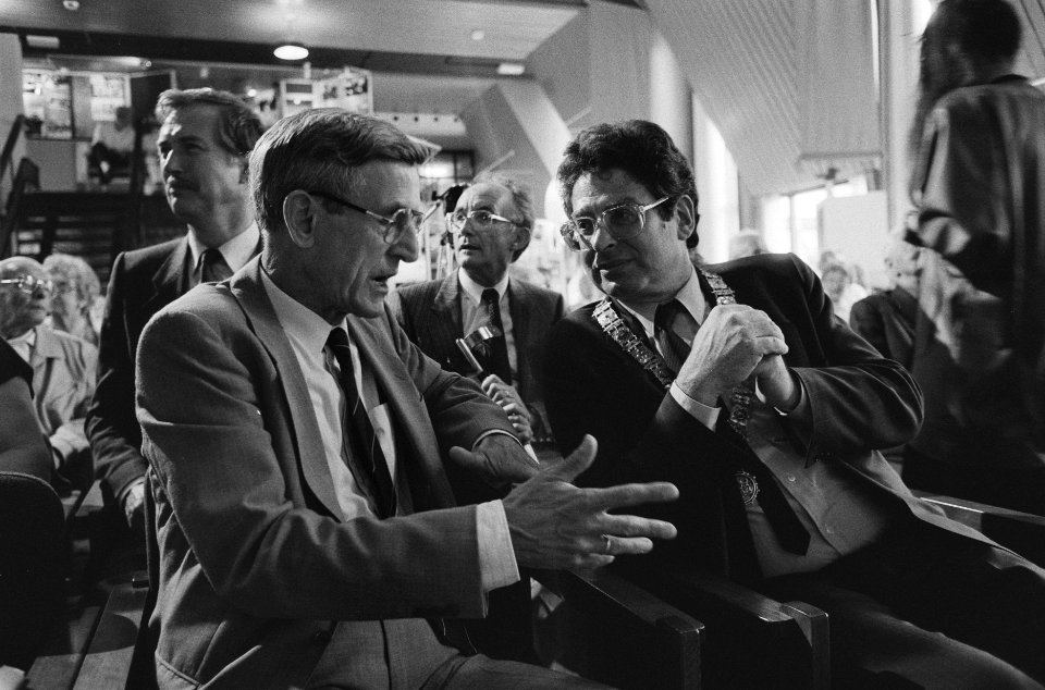 Viering 100ste verjaardag ex premier dr. W. Drees in Dreeshuis in Amsterdam nr., Bestanddeelnr 933-7065