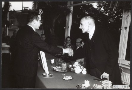 Viering 75e verjaardag radio boekrecencent p h ritter, Bestanddeelnr 093-0969