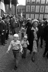 Viering Zilveren Regeringsjubileum van Koningin Juliana in Den Haag , Koninklijk, Bestanddeelnr 926-6657