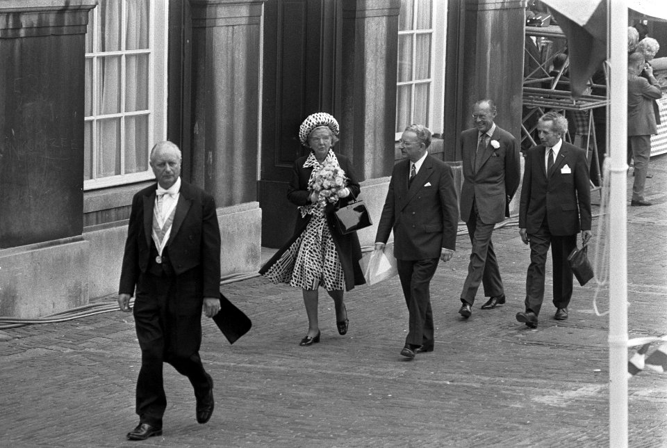 Viering Zilveren Regeringsjubileum van Koningin Juliana in Den Haag , Koninklijk, Bestanddeelnr 926-6670