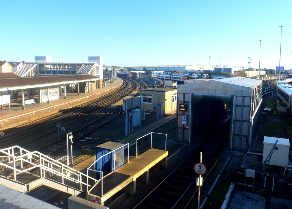 View across Fratton Station (November 2017)