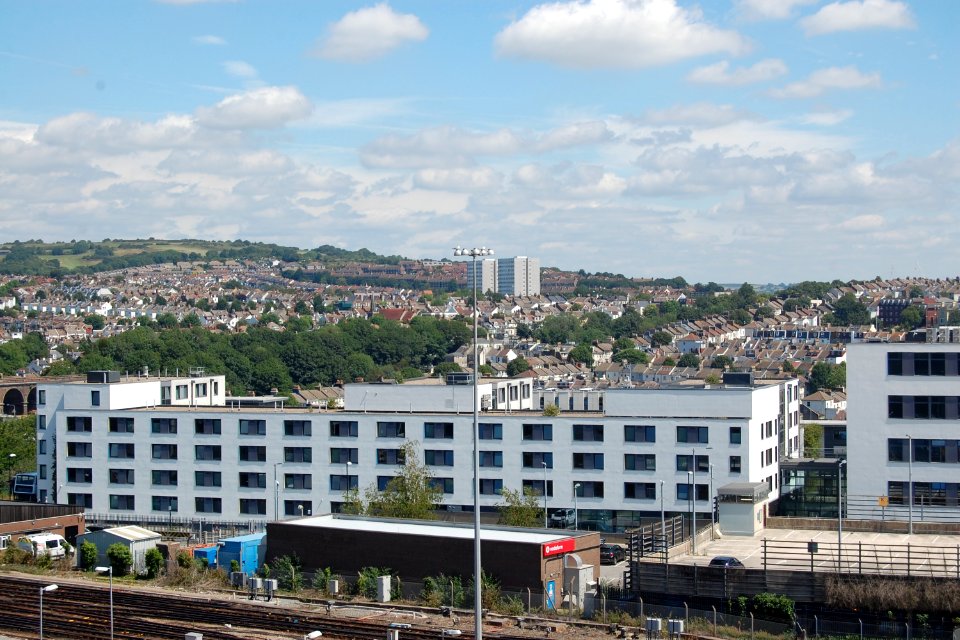 View across New England Quarter from Howard Place, Brighton (July 2019) (2)