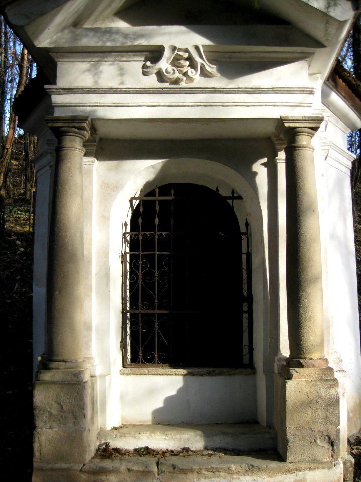 Vierte Kapelle am Paul-Troger-Weg in Kaltern 2