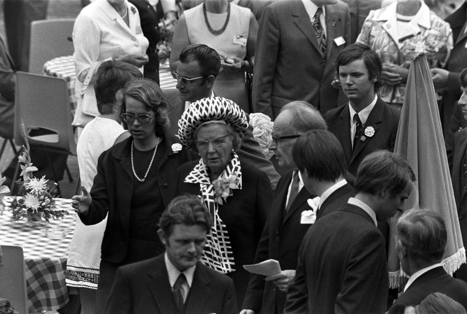 Viering Zilveren Regeringsjubileum van Koningin Juliana in Den Haag, Bestanddeelnr 926-6679