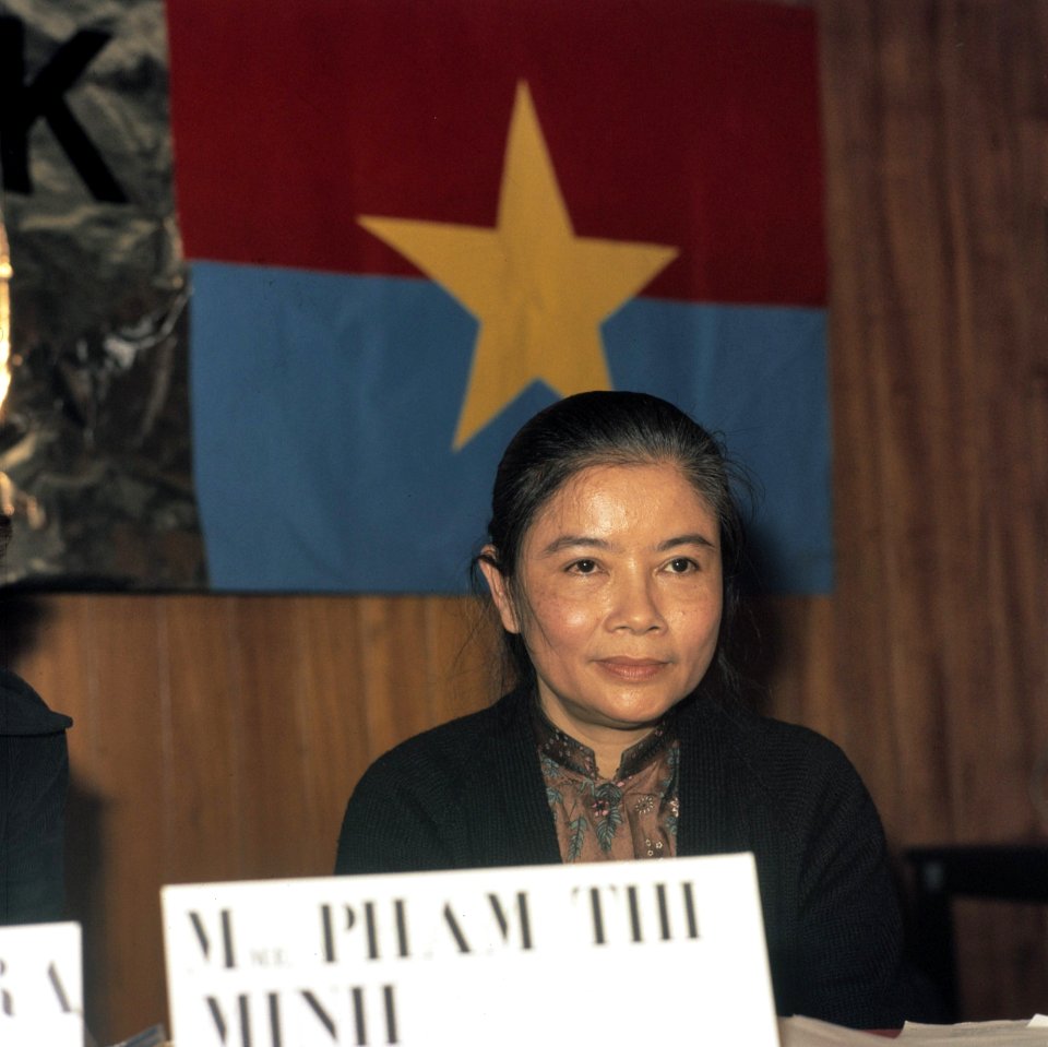 Vietnambijeenkomst in Nijmegen mevrouw Phnam Thi Mink (VRR), kop, Bestanddeelnr 254-9552