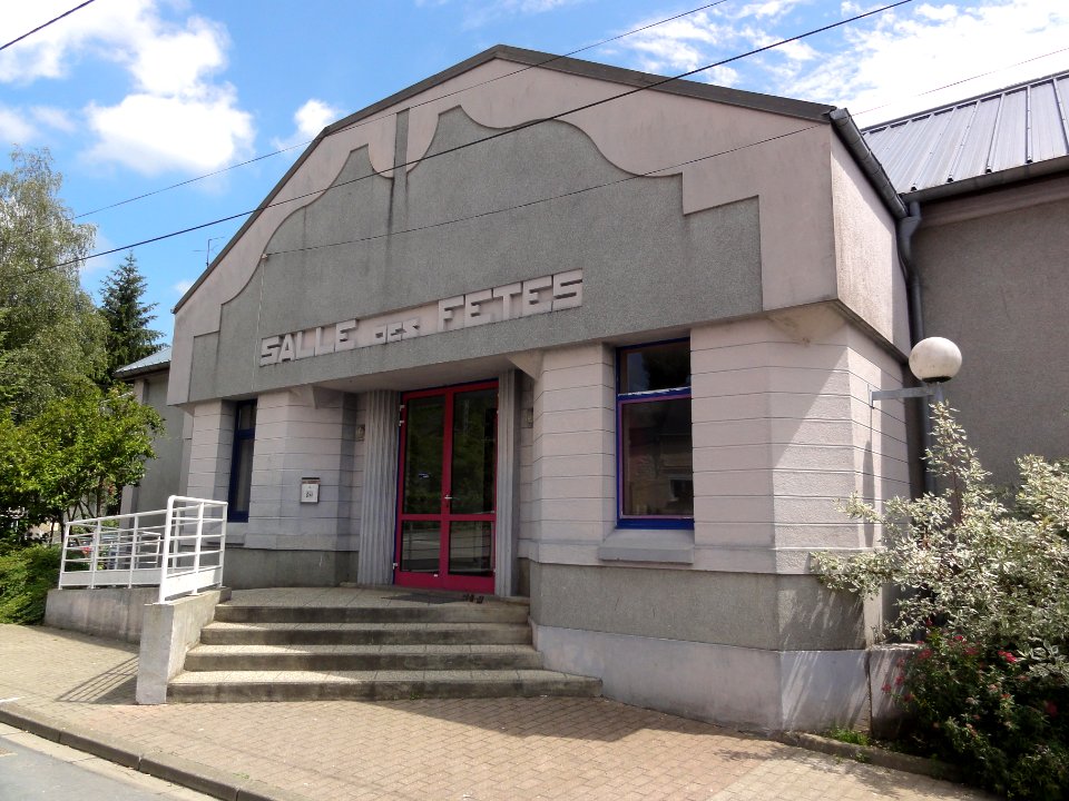 Vieux-Reng (Nord, Fr) Salle des fêtes