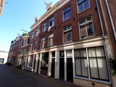 Vierwinden dwarsstraat huizen photo