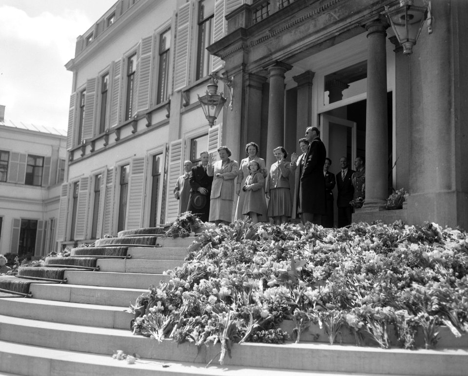 Viering Koninginnedag op Paleis Soestdijk aangetast, Bestanddeelnr 908-5386