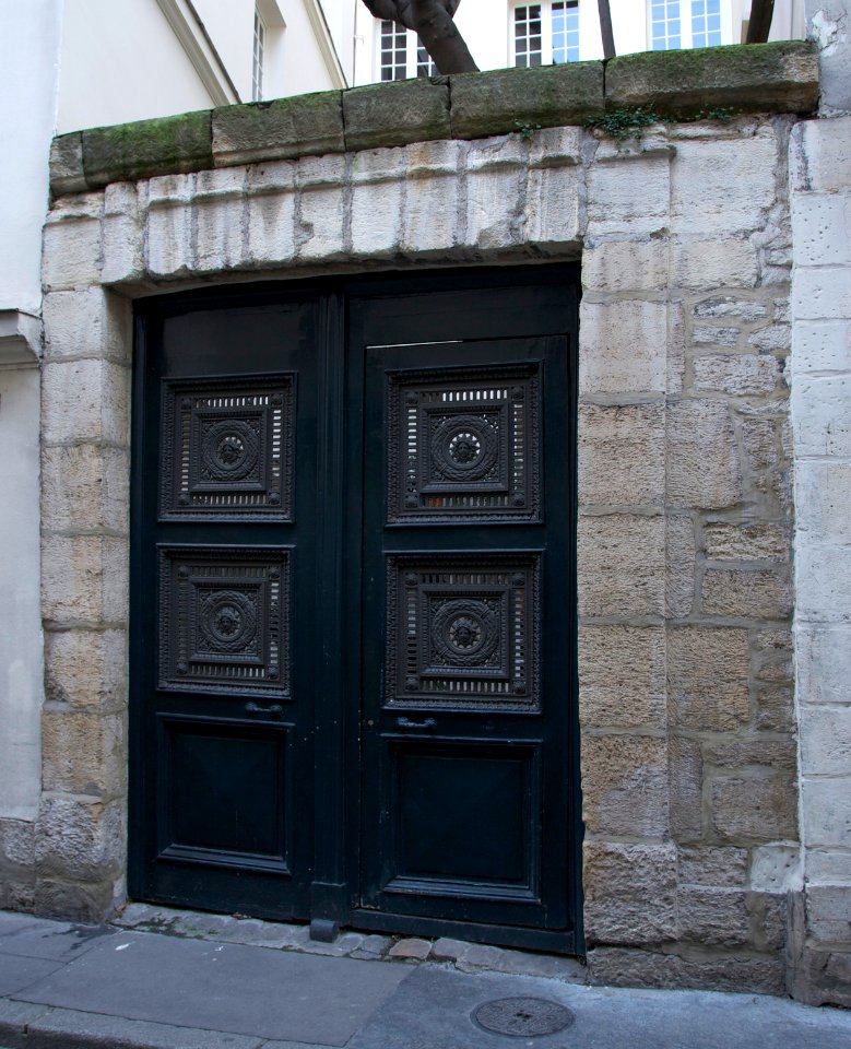 Vieux portail old door Paris