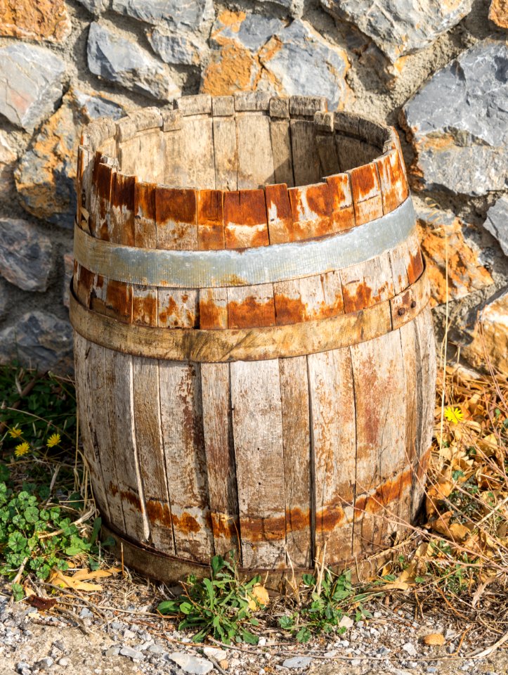 Vieux tonneau Eubée Grèce